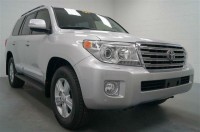 Looking to sell my Toyota Land Cruiser 2013 Silver